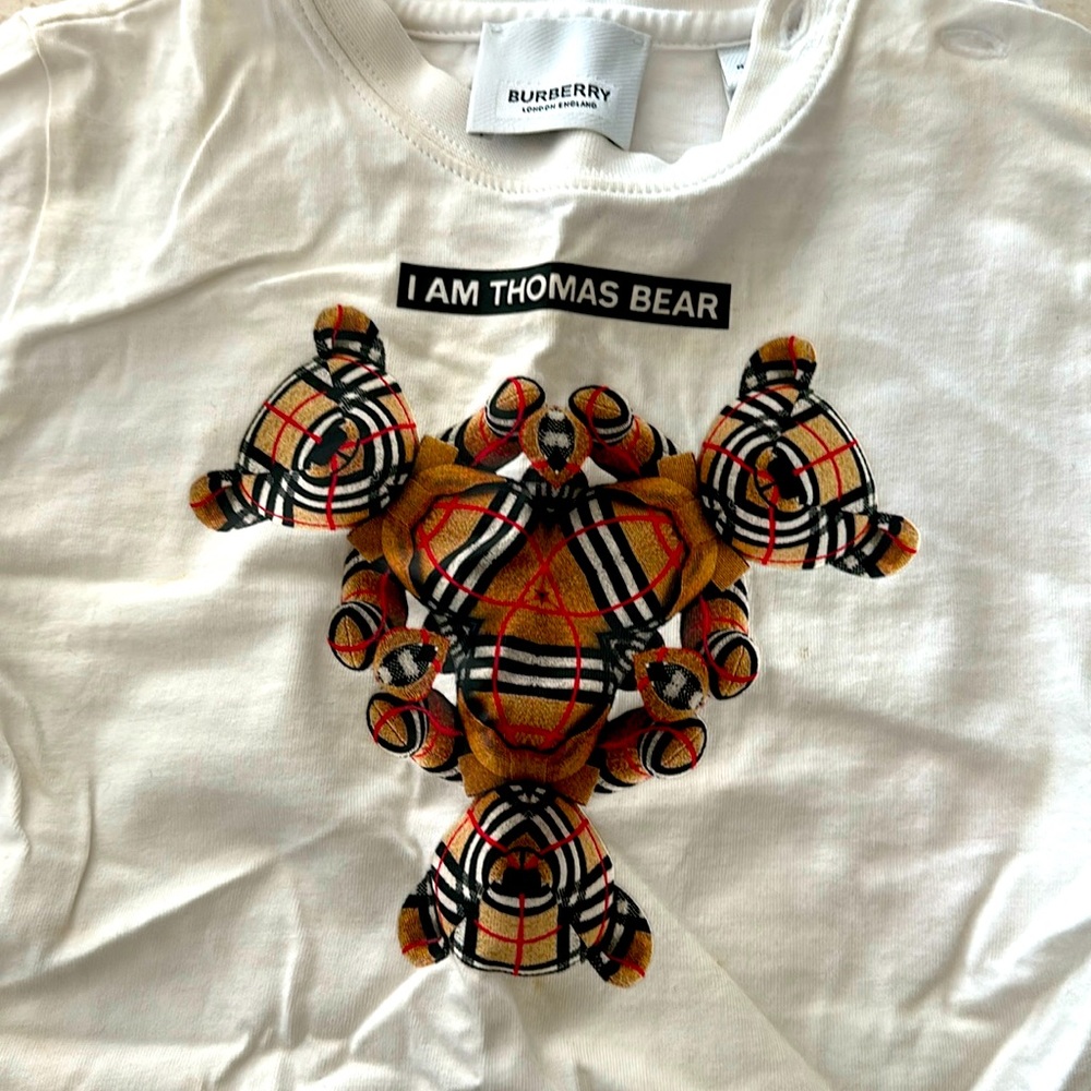 Burberry T-shirt